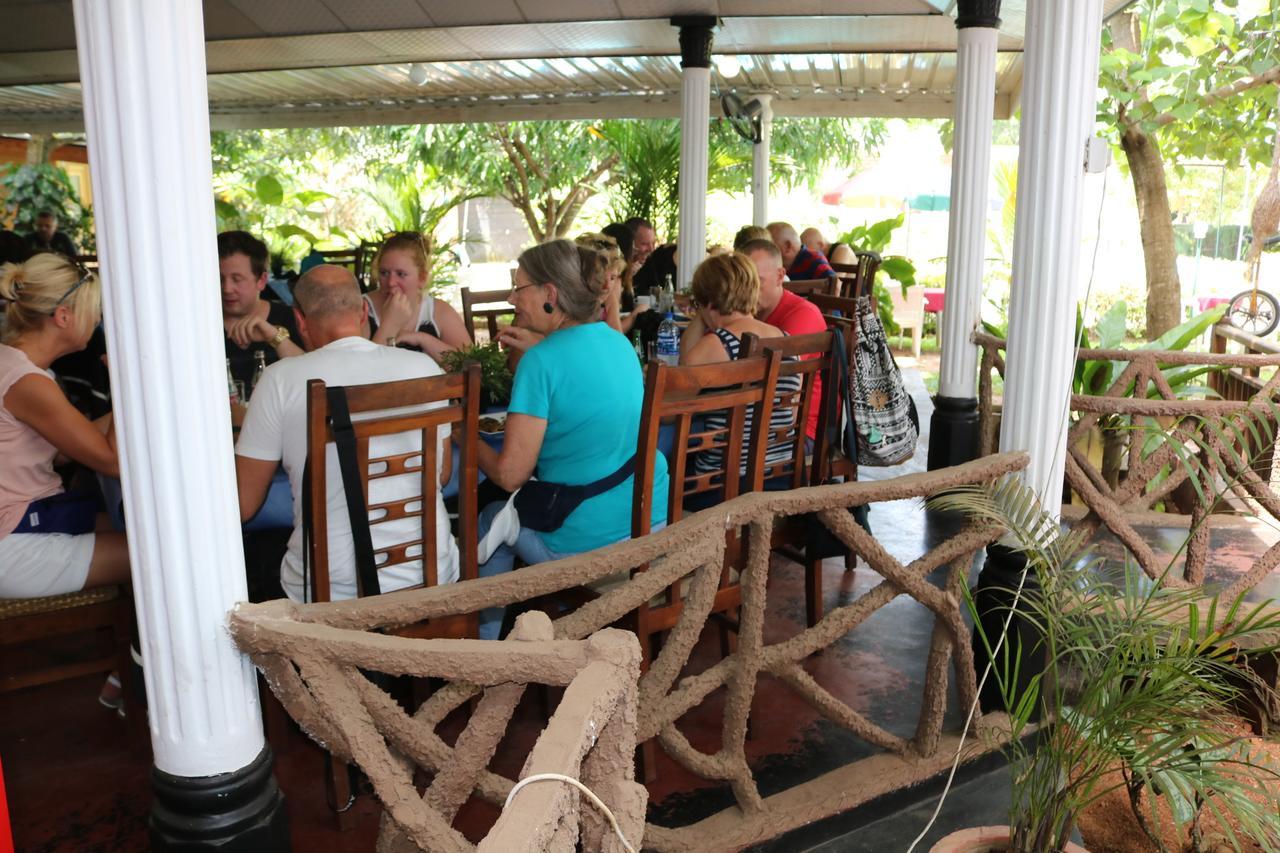 Margosa Lake Resort Anuradhapura Zewnętrze zdjęcie